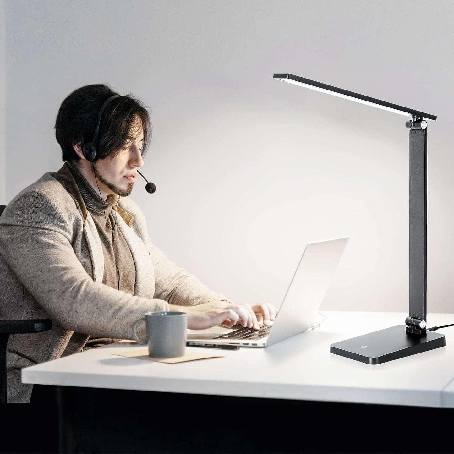 Office Desk LED Lamp, 3 Levels Dimmable Reading Desk Light with USB Charging Port